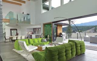 Modern Living Room Windows and Doors