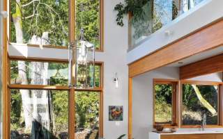 Dining room Floor to Ceiling windows